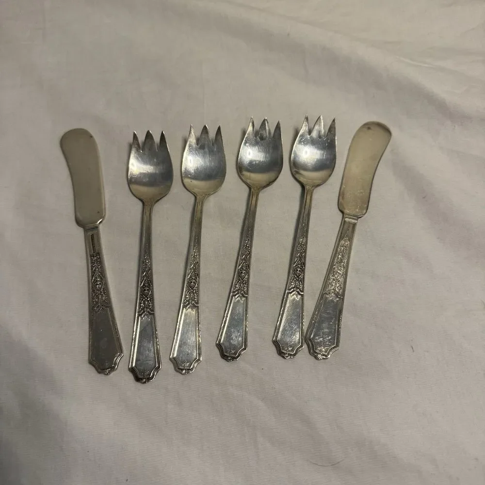 1847 Rogers Bros Silverplate Cocktail/Seafood Forks Set with Spreaders